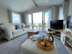 Gorgeous Kippford Home With Outstanding Views - Pass the Keys