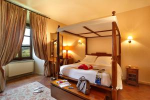 Hotels Chateau Chapeau Cornu : photos des chambres