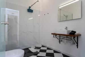 Alameda Guesthouse by Boutique Taipas Garagem para motos