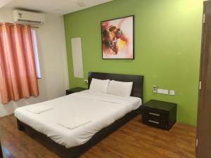 The Eternal Wave by Krish Retreat