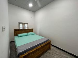 Aara Holiday Home