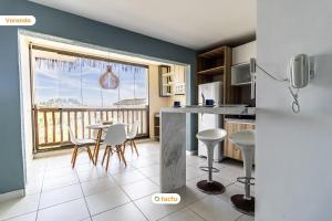 Apto com linda varanda no VG Sun Cumbuco por Tactu
