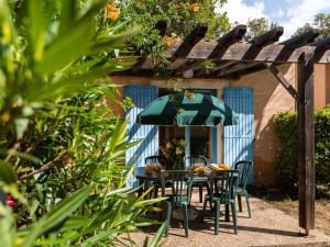 Maisons de vacances Air-conditioned maisonette near the center of Gaujac in the Gard : photos des chambres