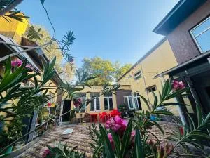 Sweet Home Hostel - Tokmok