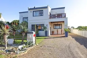 2 Sisters Retreat - Kleinbaai