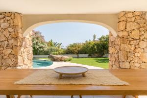 Villa Mandorlo a soli 500 mt dal mare con piscina privata e vista mare