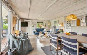 Amazing Home In Hemmet With Wifi