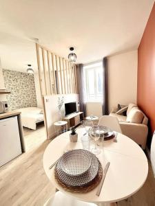 La Tourmaline Rouge - Romans