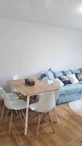 Appartements Superbe appartement avec parking et jardin : photos des chambres