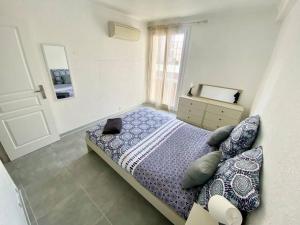 Appartements O Chartreux WIFI & PARKING : Appartement 3 Chambres