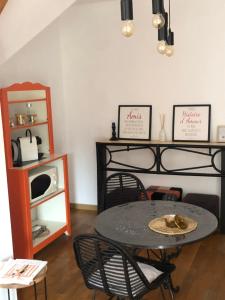 B&B / Chambres d'hotes Belle Chambre Double ORANGE Tout Bonnement Bien : photos des chambres