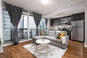 Urban Lifestyle 1BR Suite w CN Tower and Lake view