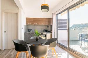 Dreamy Athens Penthouse With Acropolis View