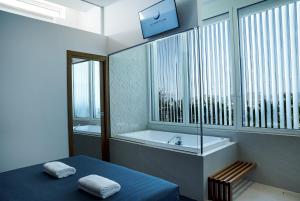 Deluxe Double Room with Bath