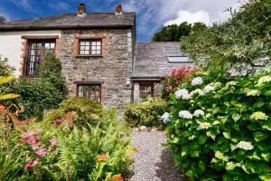 Ash Cottage - Trelash