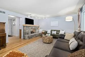 1950s Charmer - Garden City