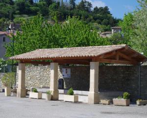 Hotels Logis du Champ De Mars : photos des chambres