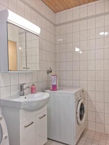 Viihtyisä saunallinen kaksio lentokentän lähellä