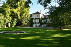 B&B / Chambres d'hotes Domaine de l'Ermitage : photos des chambres