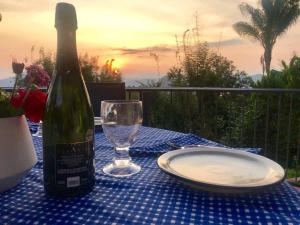 Suite privada con jacuzzi y vista al lago