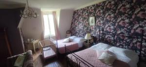 B&B / Chambres d'hotes Chambres d'Hotes-Chateau Constant : Chambre Familiale