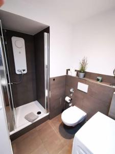 HH 06 by ROCKCHAIR - SUPERHOST Status - Modernes Apartment mit sonnigem Balkon & premium Boxspringbetten in Winterhude - Hamburg Top Geheimtipp