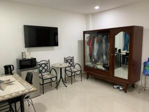 Royal Room with king bed & bath