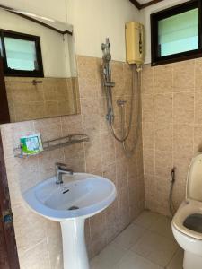 Thakrayang Brass Artisan Home Stay