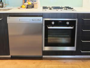 Furnished one bedroom Apartment St Kilda Road for 3 Nights Plus