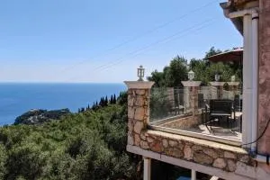 Captain Spiros House - Makrádes