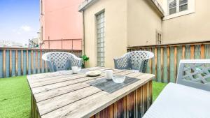 Appartements HOMEY PATIO - Hypercentre - Proche Gare et Tram - Terrasse privee - Wifi et Netflix : photos des chambres