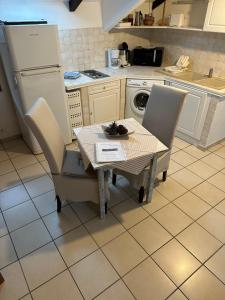 Studio Le Petit Nid dAmour meublé Tourisme 3 étoiles Poggio