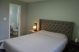 Tranquil and Modern Home 3br