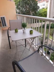 Appartements Beau studio avec balcon : Appartement 1 Chambre