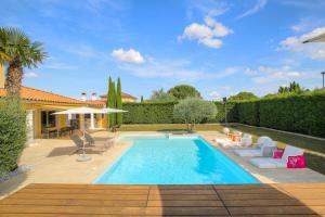 Villas Villa Charmante avec Piscine proche Aeroport : photos des chambres