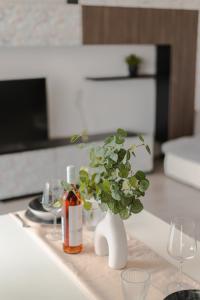 Urban Loft with Private Parking - Premiere Hospital