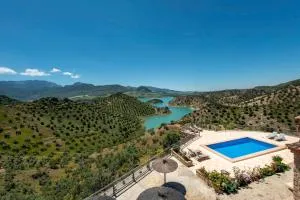 El Huertecillo by Vintage Travel - Puerto Serrano