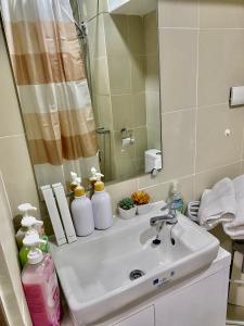 Cozyhome by LV & SG - S residences MOA PASAY unit condo