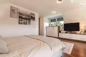 Vineyard Cottage Deers Hill - Happy Rentals