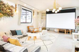 Meee Asakusa3F4F 浅草徒歩3分 140平米Max22名 無料駐車場 屋上絶景 渋谷直通