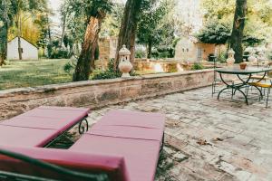 Appartements Mas du Versadou, dans un espace naturel protege, piscine couverte chauffee toute l'annee, Spa et salle de jeux : photos des chambres