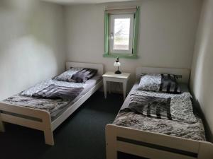 Historisches Ferienhaus "Schwalbennest" mit Eseln