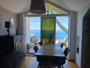 Old Dalmatian House with Jacuzzi Martine