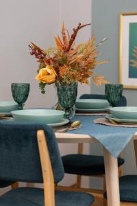 Cozy Two-Bedroom Apartment Mokotow by Noclegi Renters