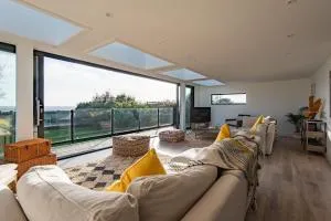 Waterfront by Bloom Stays - Greatstone