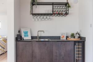 Waterfront by Bloom Stays