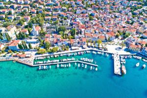 PRIVILEGE RESORTS Exclusive Camping Villas