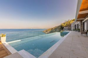 Rocca al Mare Seaside Villas