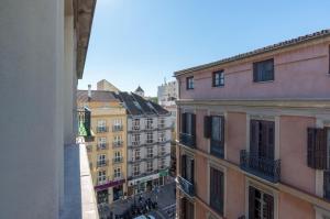 Housing Atarazanas by SharingCo