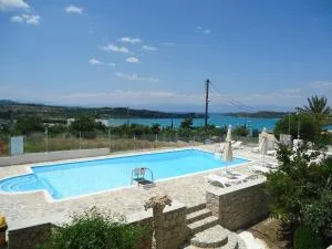 Porto View Suites and Apartments - Bouzéïka